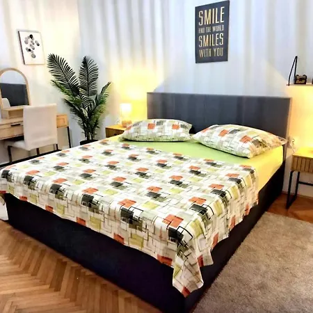 Klarisa Urban Oasis * Макарска